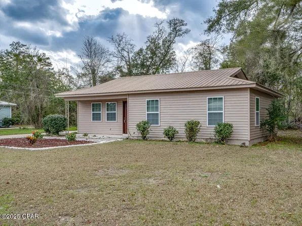 2925 Harley Dr, Marianna, FL 32448