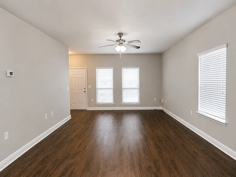 3674 Hawks Landing Cir — Photo 5