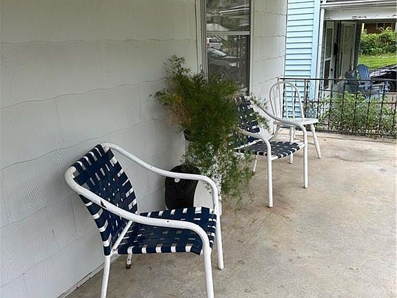 2nd image of 1807 Kensington Ave