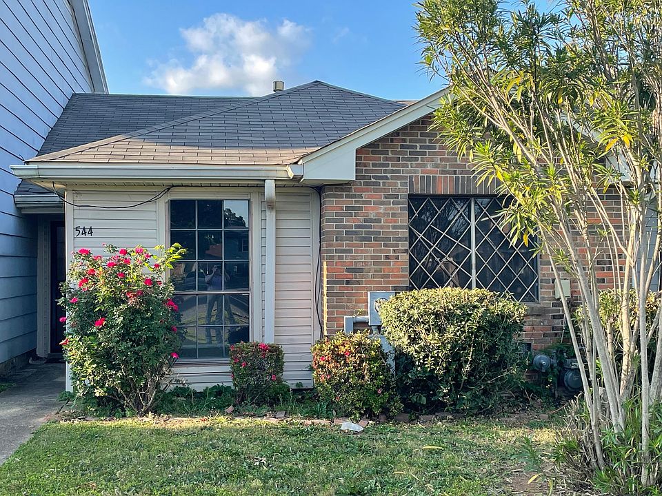 1st image of 544 Saddlewood Ln