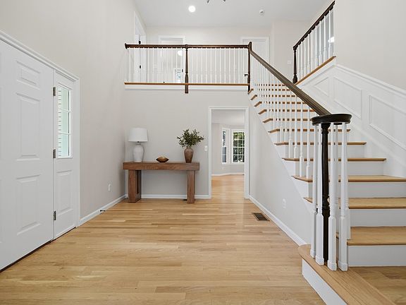 3rd image of 17 Glencliff Way