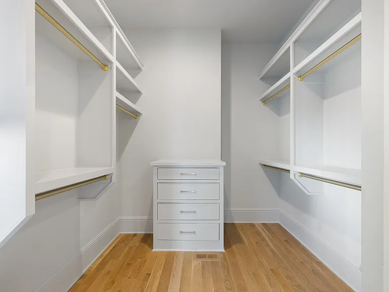 7212 Shagbark Ln — Photo 14