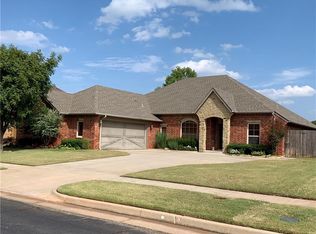 15712 Wild Creek Dr, Edmond, OK 73013