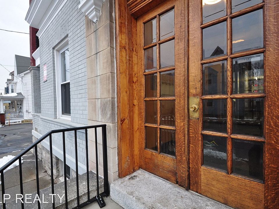 2nd image of 34 Lewis St APT 9