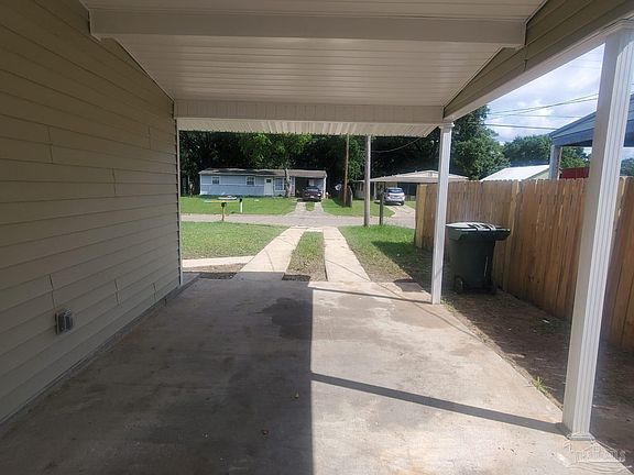 4th image of 909 Fremont Ave