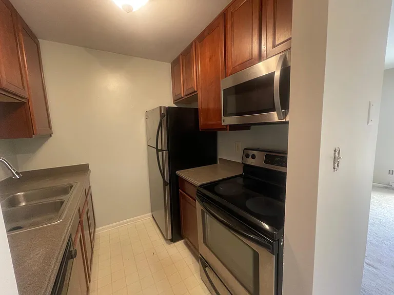 30 Wild Oak Ln #301 — Photo 15