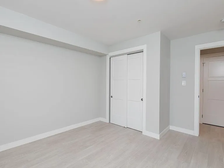 2338 Island Hwy S — Photo 21