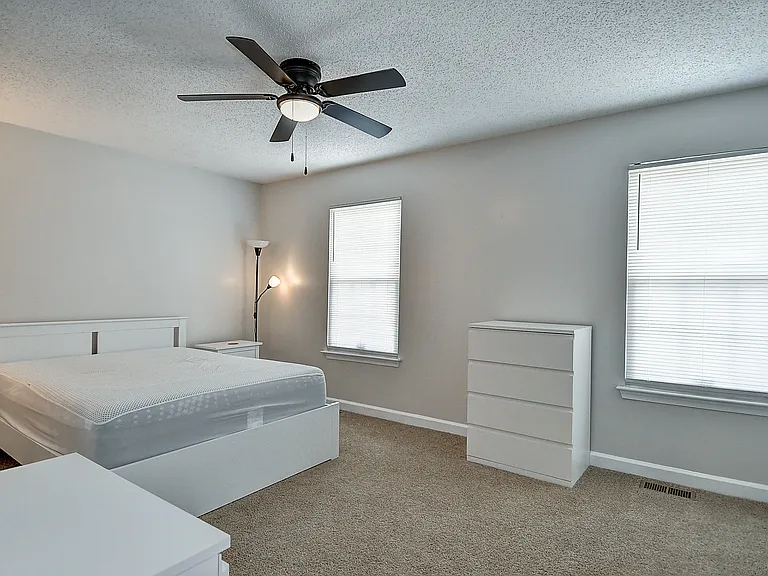 770 Spence Cir — Photo 25