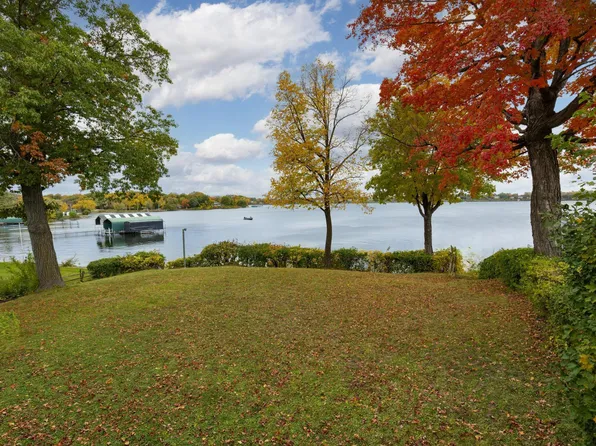 36 Interlachen Ct, Tonka Bay, MN 55331