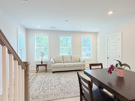 5th image of 4000 Chapman Grove Dr #A