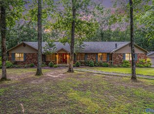 4411 Autumn Leaves Trl SE, Decatur, AL 35603