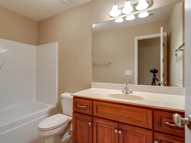 3046 Foust Dr — Photo 18