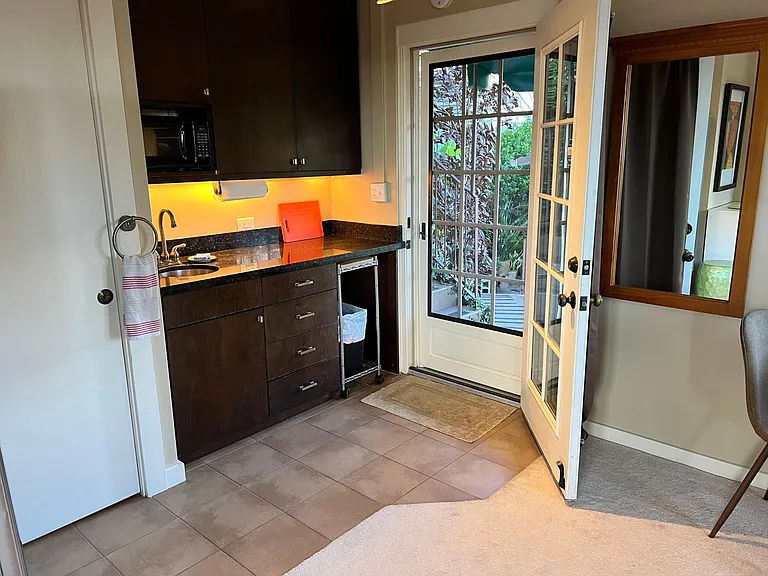 Kitchenette next to front door
