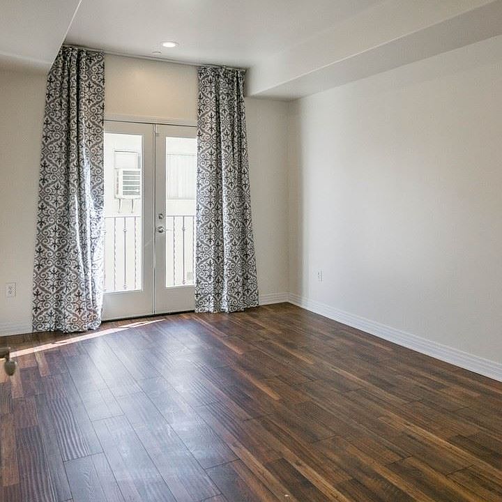 1st image of 1862 S Bentley Ave APT 101