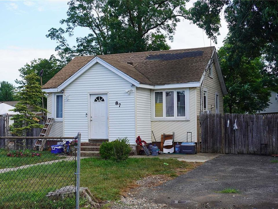 1st image of 87 Levey Boulevard