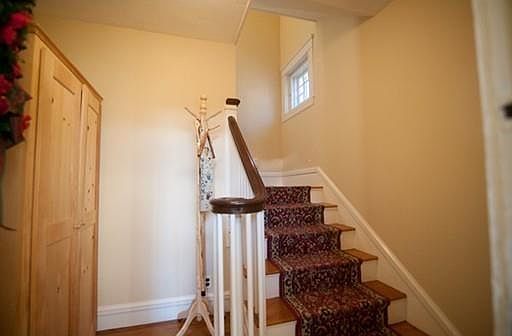 Entry stairs