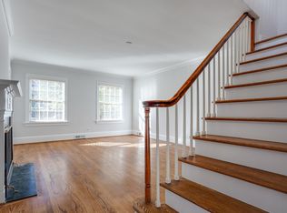 1204 Park Dr, Raleigh, NC 27605
