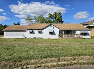 337 W 1st Street, Mountain Grove, MO 65711