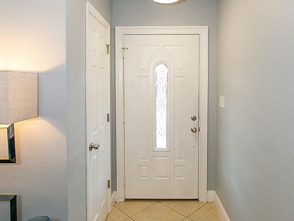 5th image of 2540 Una Dr
