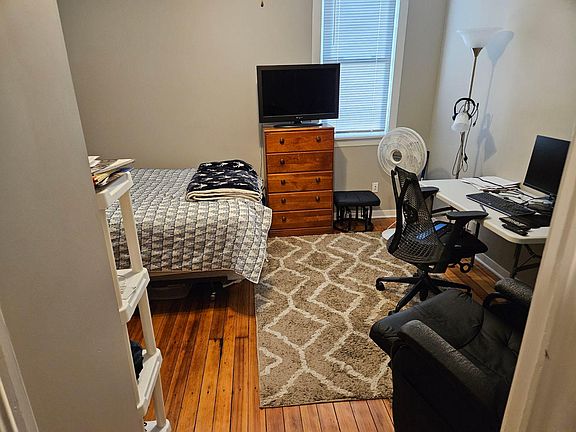 4th image of 108 Paul Ave N #4