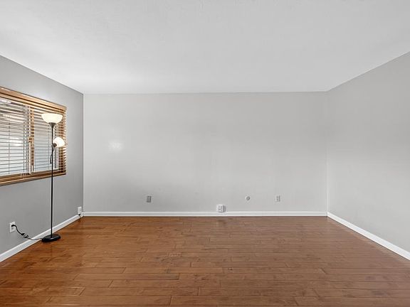 5th image of 2161 Cottage Way