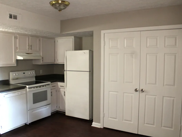 2706 Big Oak St — Photo 4