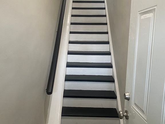 2nd image of 546 W Olney Ave Floor 2