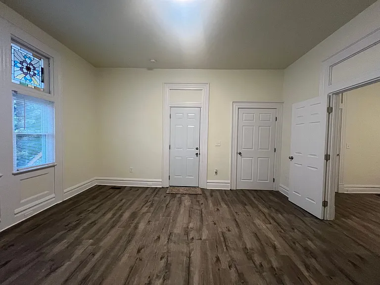 2217 Spring St #1 — Photo 4