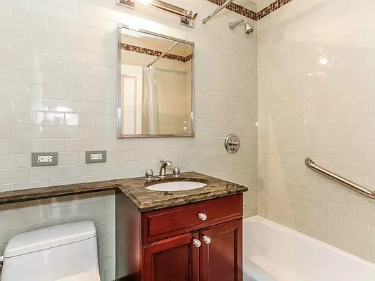 Sold by Sotheby's International Realty | media 10