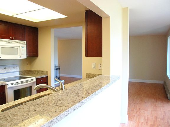 4th image of 3260 80th Ave SE #604