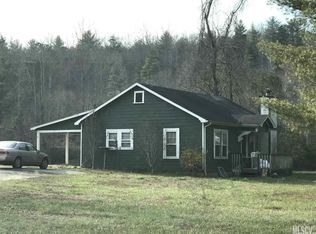 2011 Valway Rd, Lenoir, NC 28645
