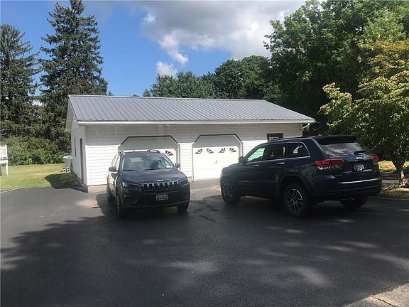 3rd image of 53 Chestnut Ave