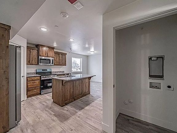 2nd image of 238 Ella Ln #2102