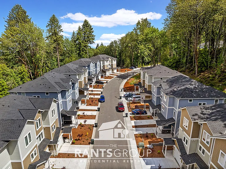Forest Park Townhomes — Photo 9