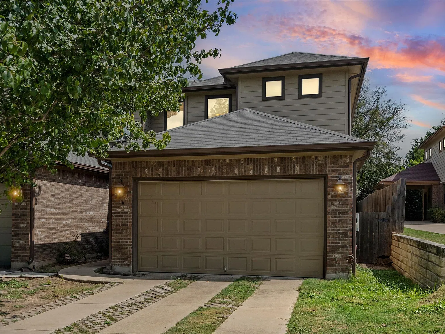 4 bed, 3.5 bath, 1932 sqft, $2,500 — Photo 2