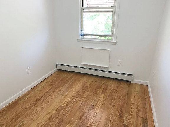 4th image of 21-14 33rd Ave #2