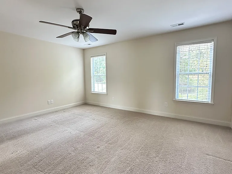 4612 Cottendale Dr — Photo 31