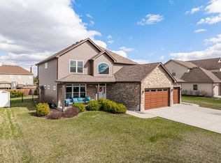 311 W Frontier Dr, Minooka, IL