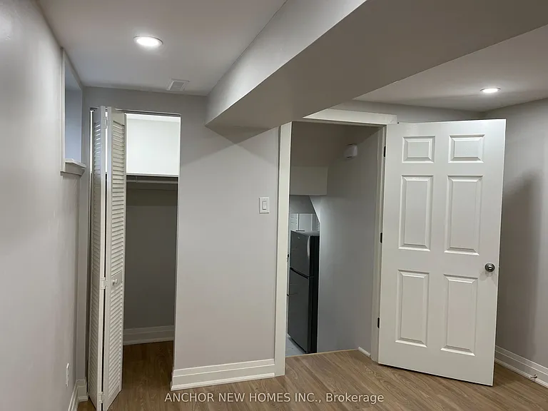 17 Applemore Rd #BASEMENT — Photo 9