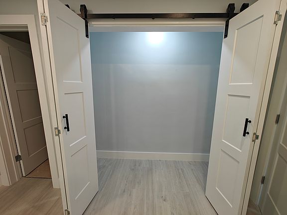 4th image of 2115 NE 37th Dr APT 235