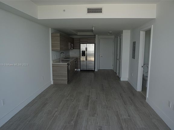 3rd image of 3401 NE 1st Ave Unit 2710