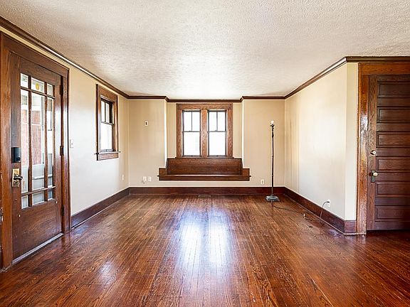 5th image of 926 & 930 Rogers St