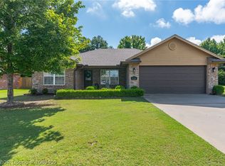 1724 Riley Cir, Alma, AR 72921