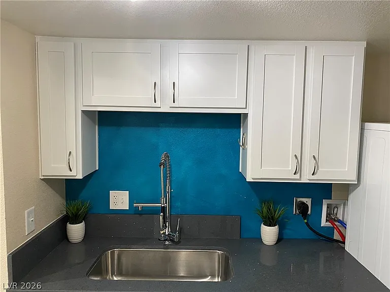 1401 Elizabeth Ave #2 — Photo 14