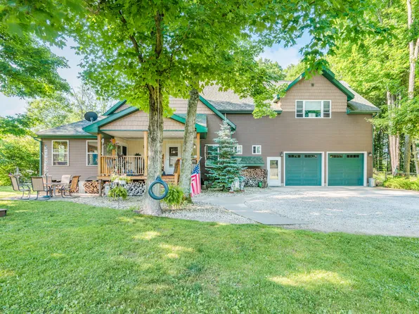 76 Meceola Ct, Hersey, MI 49639