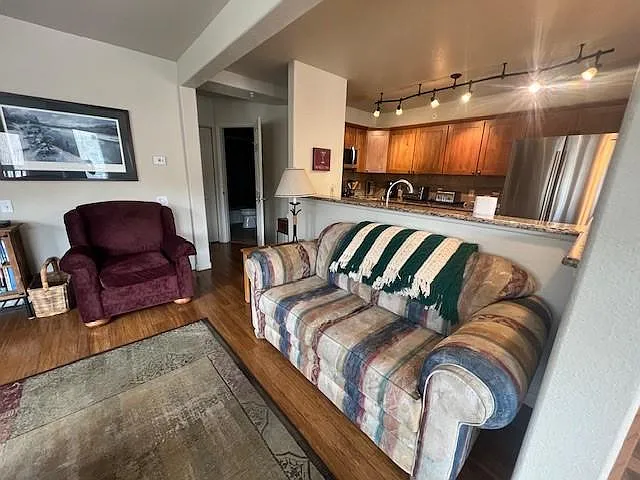 4010 Silverheels Dr — Photo 3