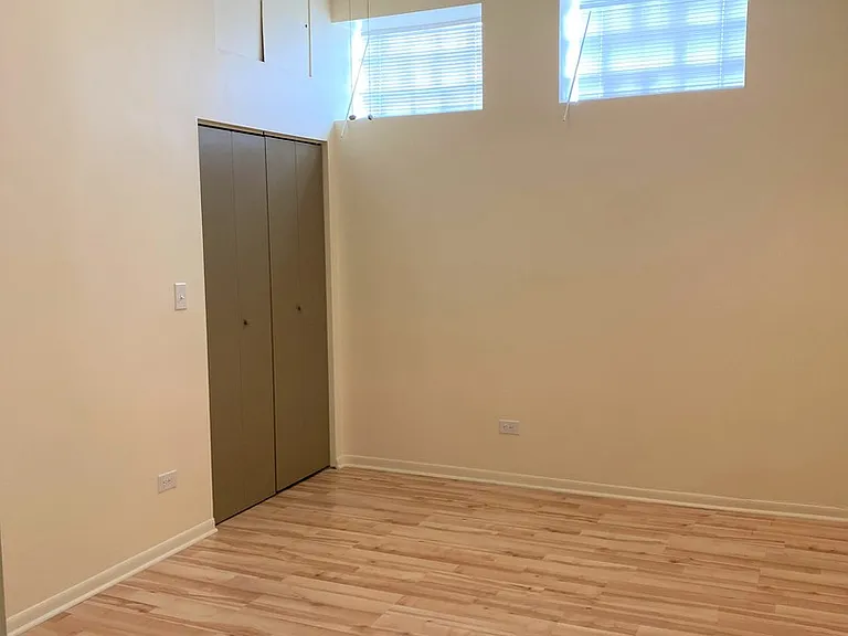 1841 W Chicago Ave #1R — Photo 10