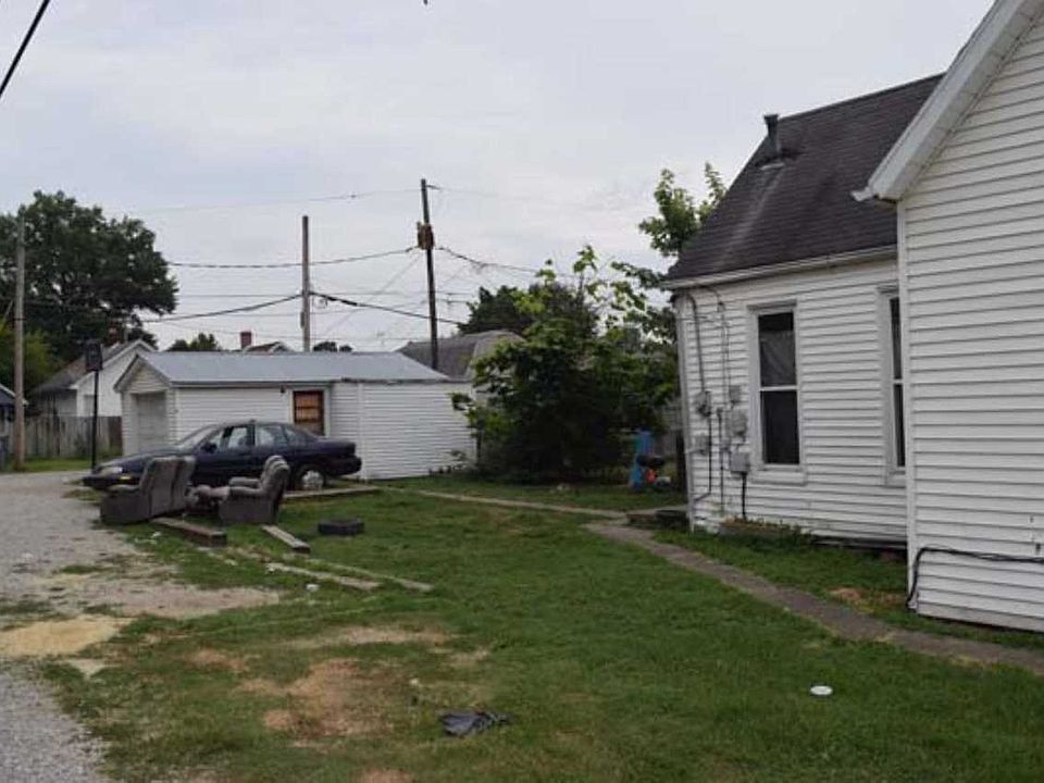 2nd image of 1710 E Illinois St
