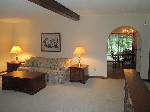 5th image of 1011 Somerset Dr