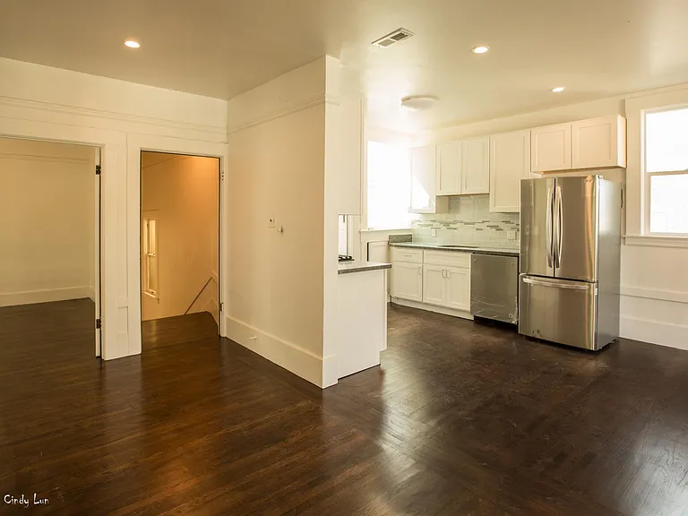 249 Eureka St — Photo 4